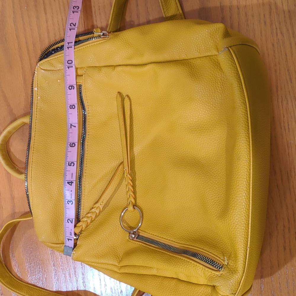 ☀️3for$20☀️ Yellow mini backpack - Picture 8 of 12